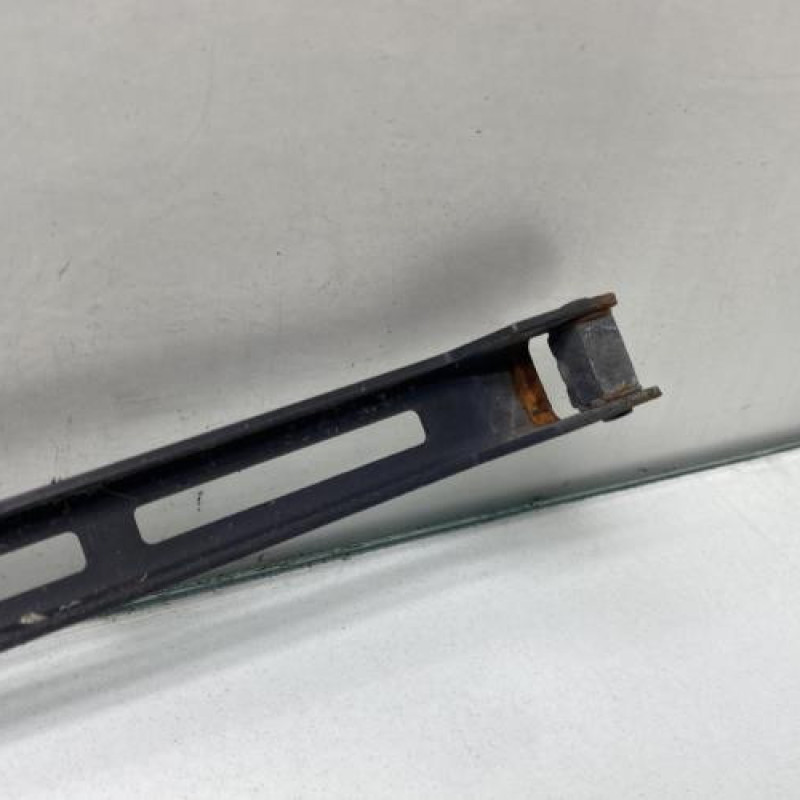 Bras essuie glace avant gauche AUDI A4 2 Photo n°3