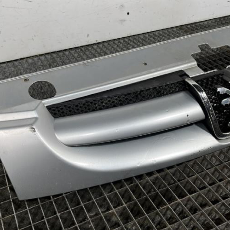 Calandre PEUGEOT PARTNER 1 Photo n°2