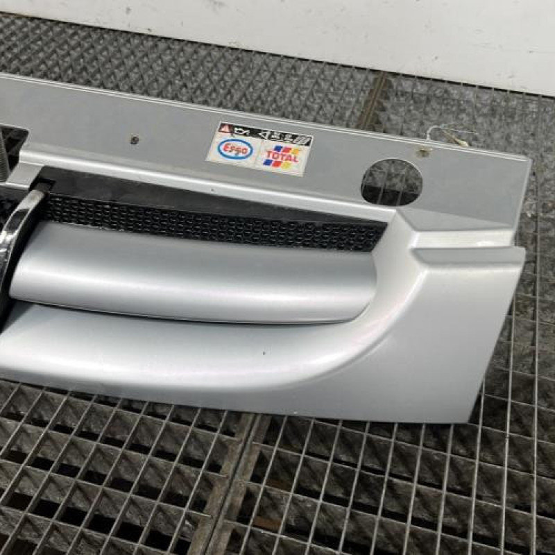 Calandre PEUGEOT PARTNER 1 Photo n°3