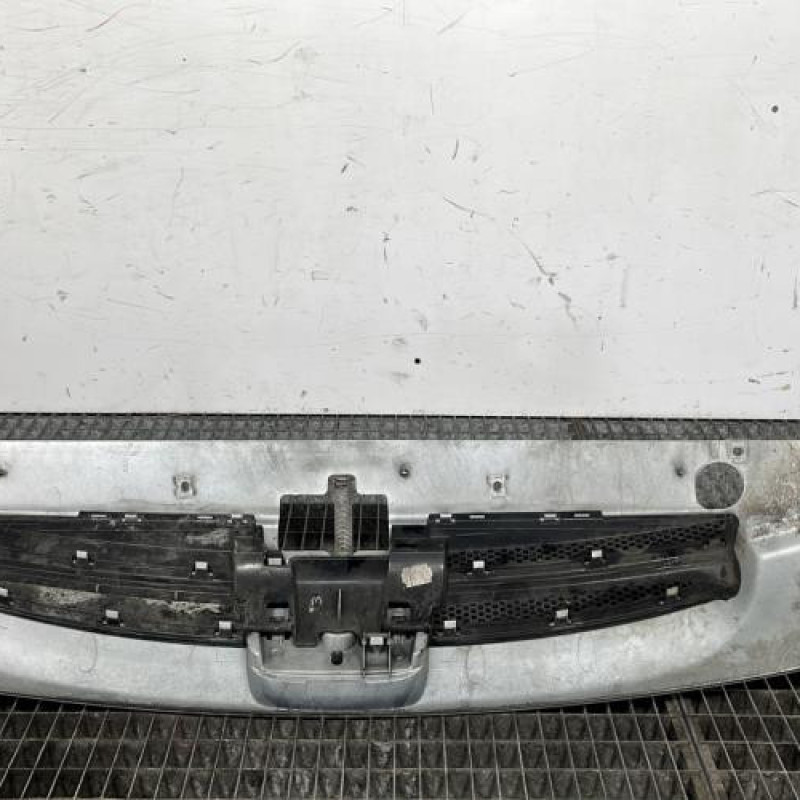 Calandre PEUGEOT PARTNER 1 Photo n°4