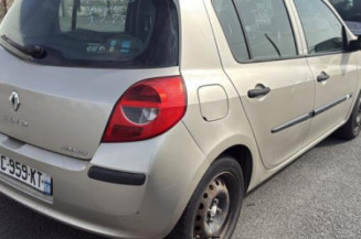 Bras essuie glace arriere RENAULT CLIO 3