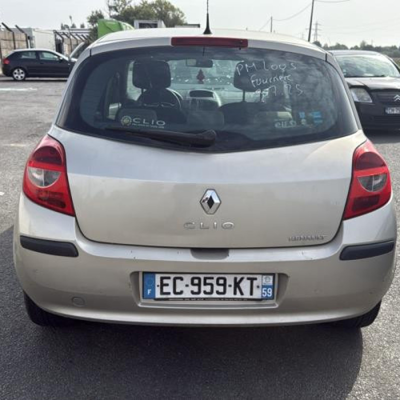 Bras essuie glace arriere RENAULT CLIO 3 Photo n°9