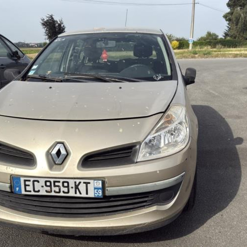 Bras essuie glace arriere RENAULT CLIO 3 Photo n°12
