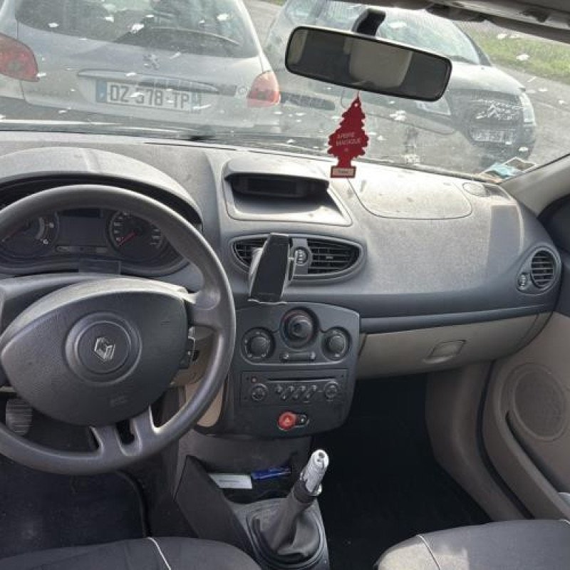 Bras essuie glace arriere RENAULT CLIO 3 Photo n°20