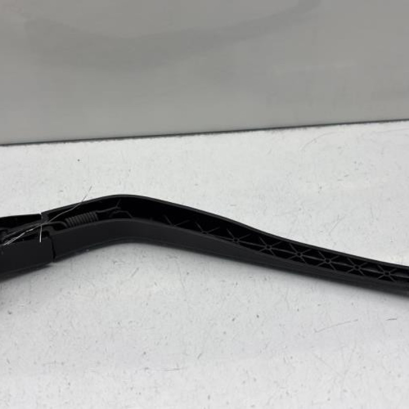 Bras essuie glace arriere TOYOTA YARIS 2 Photo n°4