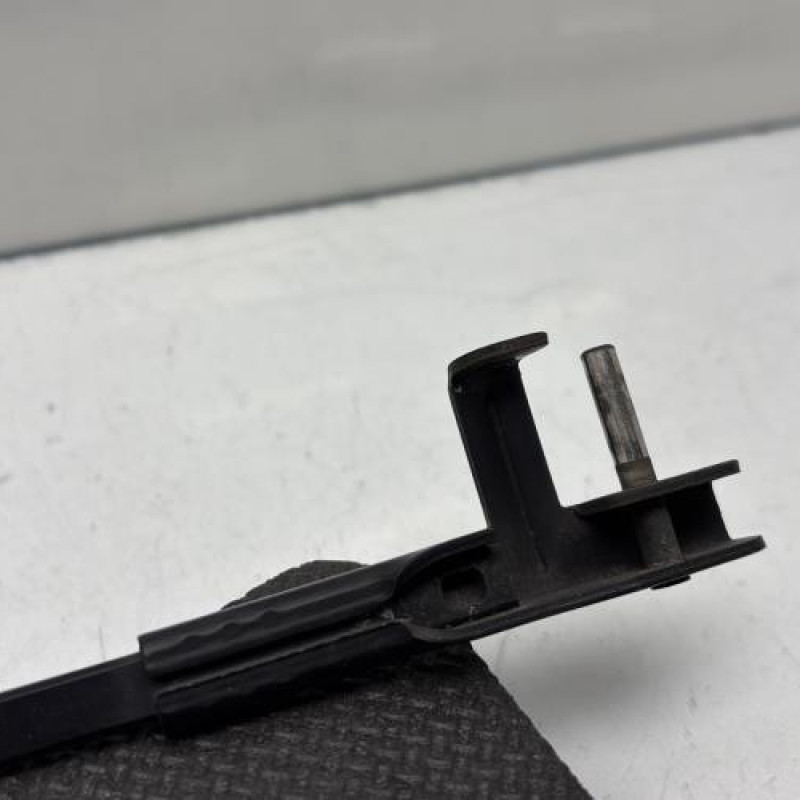 Bras essuie glace avant gauche VOLKSWAGEN POLO 4 Photo n°5