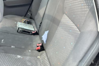 Bras essuie glace avant gauche VOLKSWAGEN POLO 4