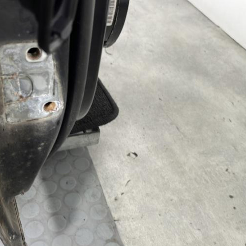 Porte avant droit VOLKSWAGEN PASSAT 5 Photo n°6