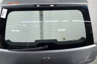 Malle/Hayon arriere FIAT GRANDE PUNTO Photo n°1
