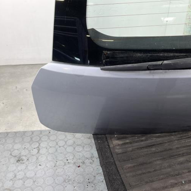 Malle/Hayon arriere FIAT GRANDE PUNTO Photo n°6