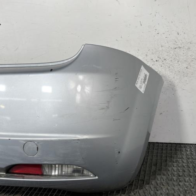 Pare choc arriere FIAT GRANDE PUNTO Photo n°3