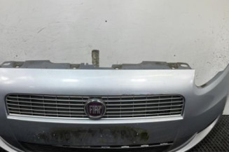 Pare choc avant FIAT GRANDE PUNTO Photo n°1