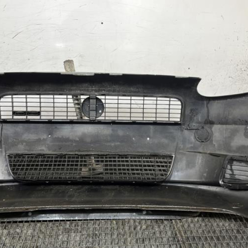 Pare choc avant FIAT GRANDE PUNTO Photo n°5