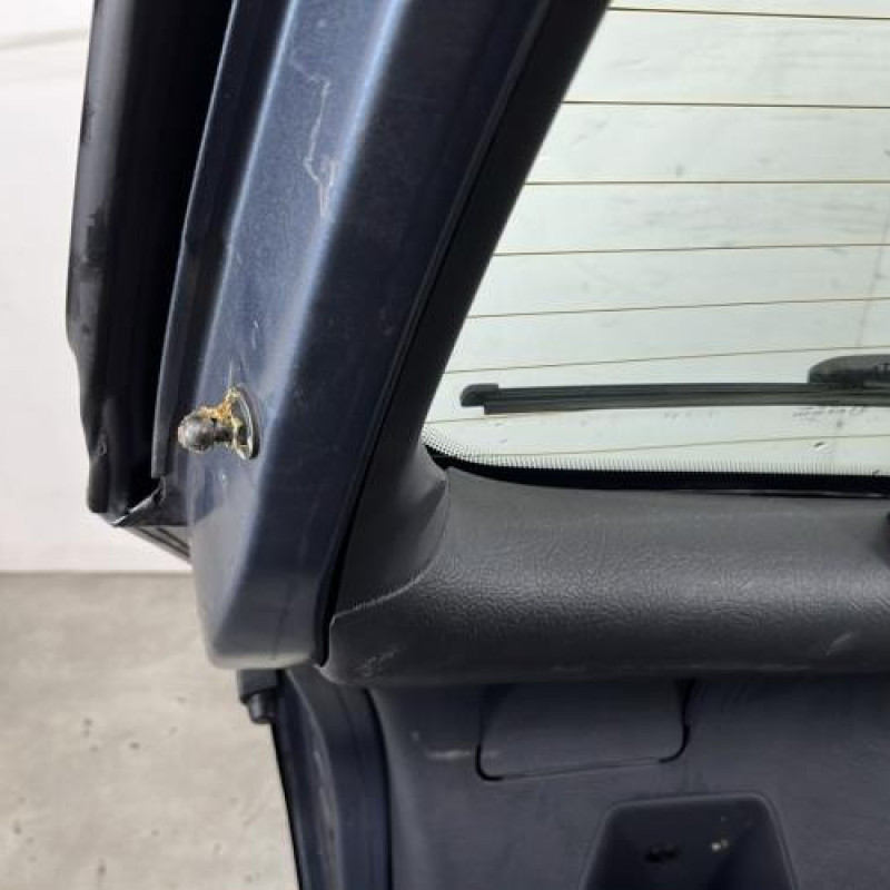 Malle/Hayon arriere CITROEN C5 1 Photo n°10