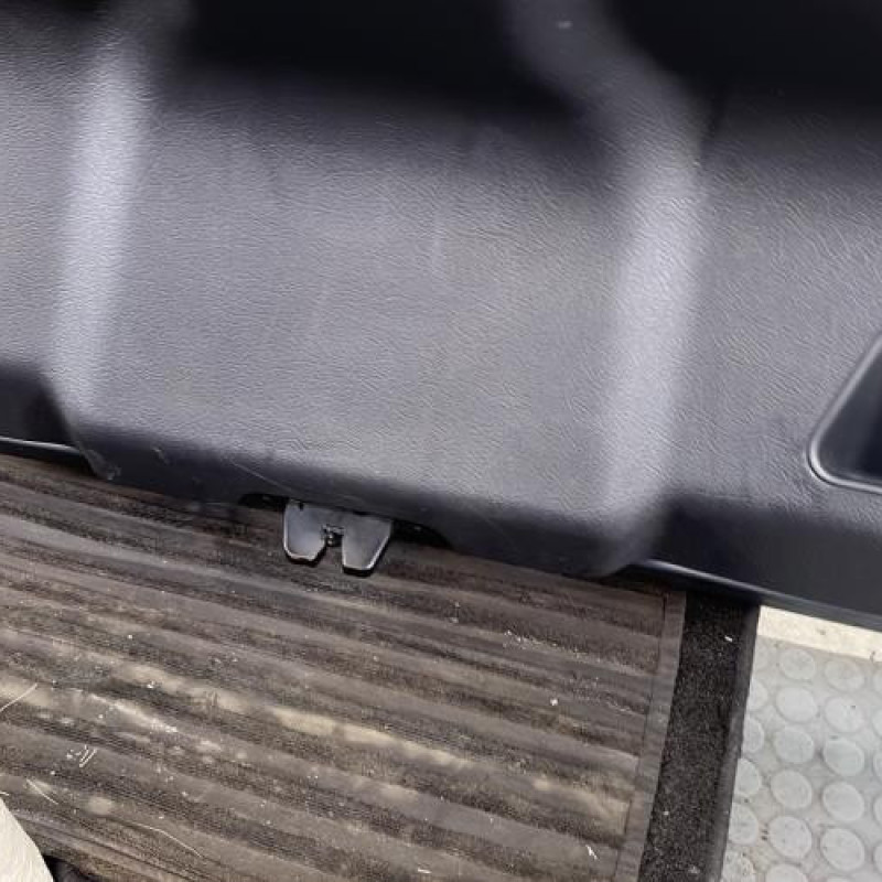 Malle/Hayon arriere CITROEN C5 1 Photo n°12