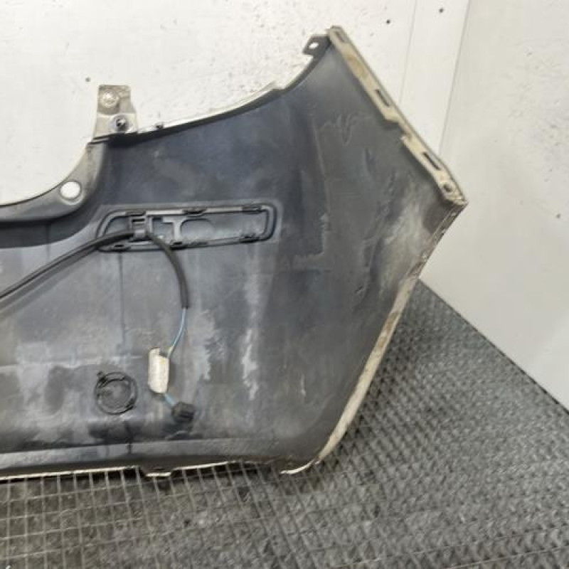 Pare choc arriere RENAULT CLIO 3 Photo n°4