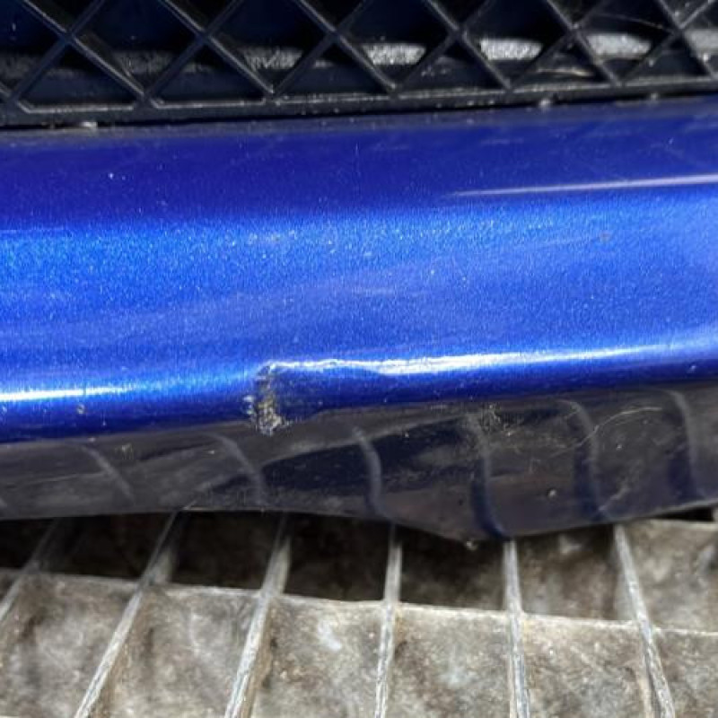 Pare choc avant BMW SERIE 1 E87 Photo n°4