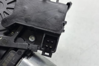 Moteur essuie glace arriere TOYOTA YARIS 2