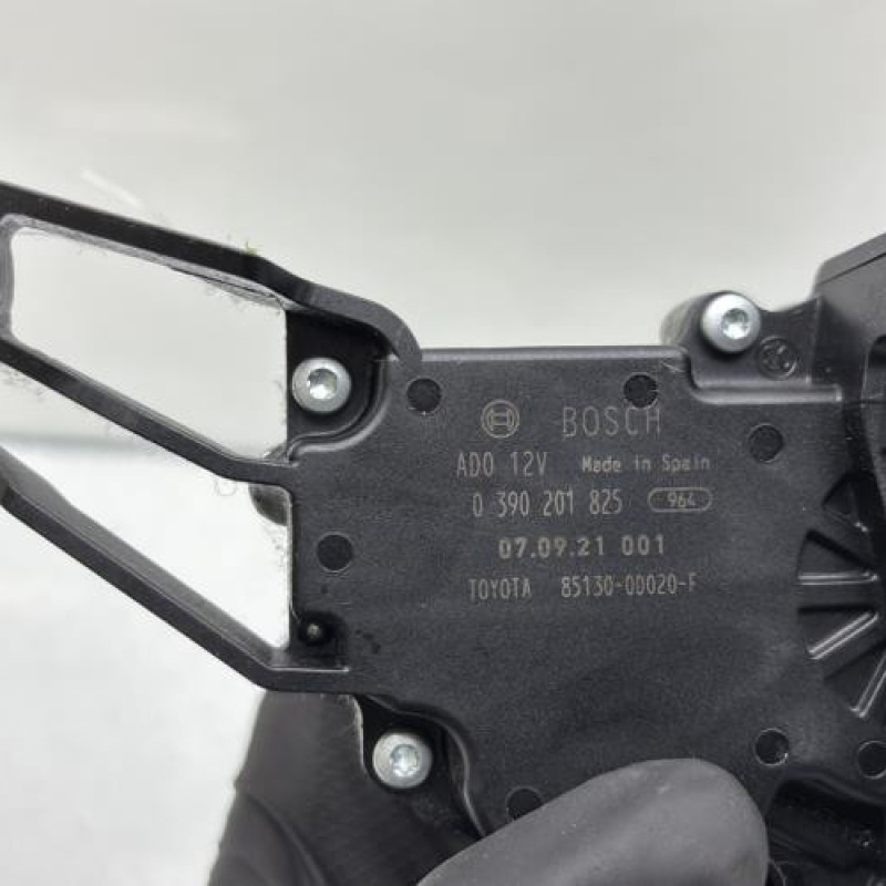 Moteur essuie glace arriere TOYOTA YARIS 2 Photo n°5