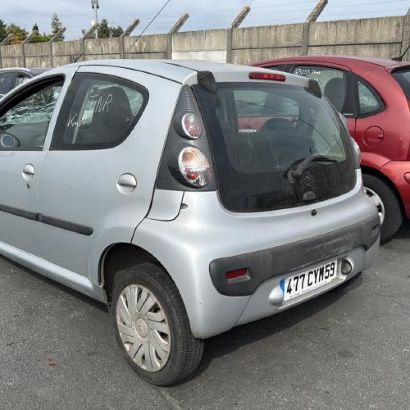 Lunette arriere CITROEN C1 1 Photo n°10