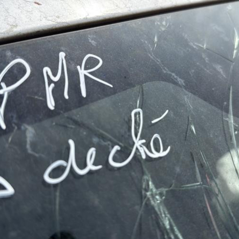 Lunette arriere CITROEN C1 1 Photo n°16