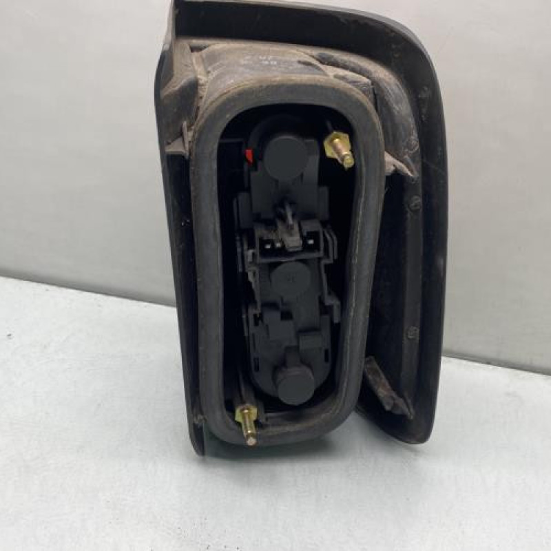 Feu arriere principal gauche (feux) PEUGEOT 806 Photo n°2