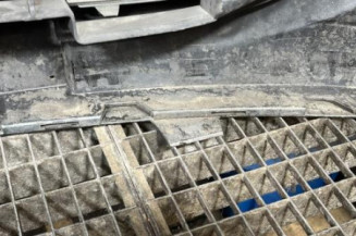 Pare choc avant PEUGEOT 207