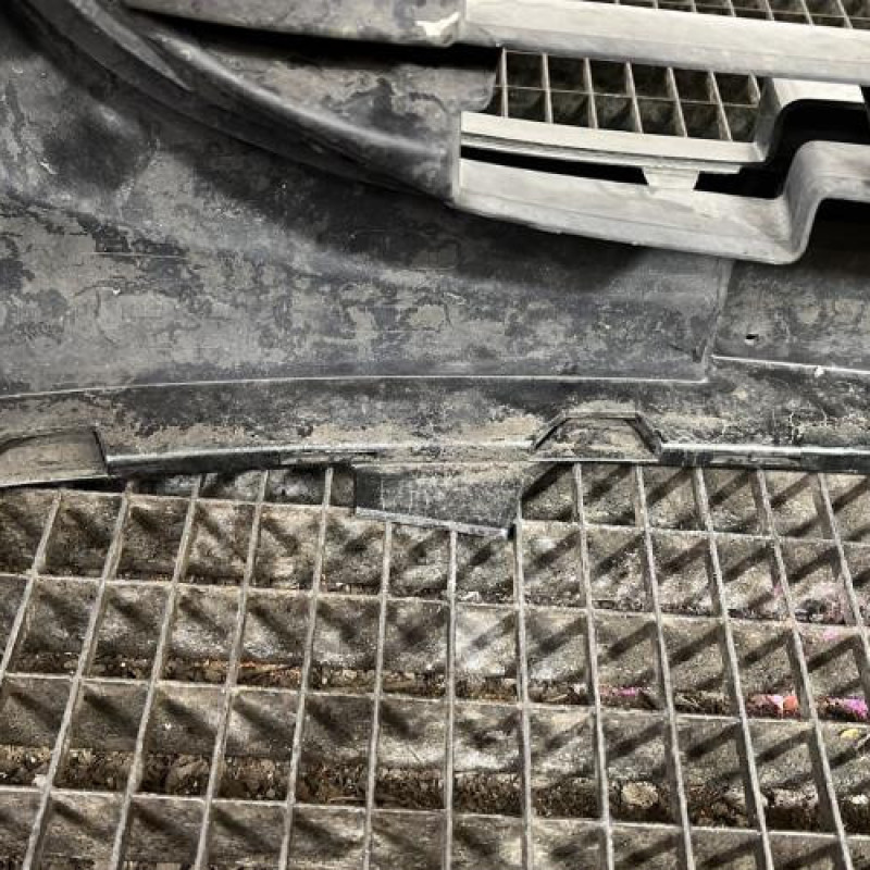 Pare choc avant PEUGEOT 207 Photo n°7