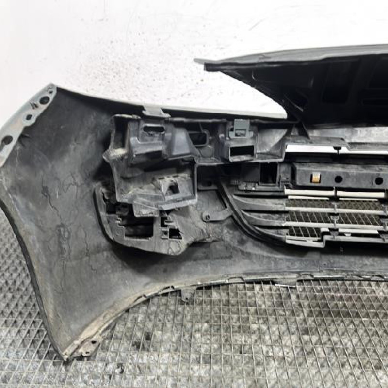 Pare choc avant PEUGEOT 207 Photo n°8