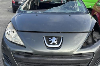 Pare choc avant PEUGEOT 207