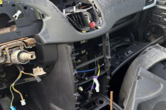 Pare choc avant PEUGEOT 207