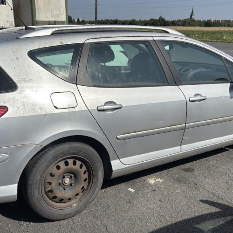 Pare choc arriere PEUGEOT 407 Photo n°15