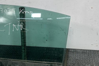 Vitre arriere gauche VOLKSWAGEN PASSAT 5