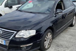 Vitre arriere gauche VOLKSWAGEN PASSAT 5