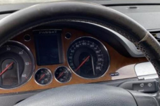 Vitre arriere gauche VOLKSWAGEN PASSAT 5