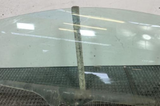 Vitre avant gauche FIAT GRANDE PUNTO Photo n°1