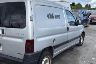 Vitre avant droit PEUGEOT PARTNER 1