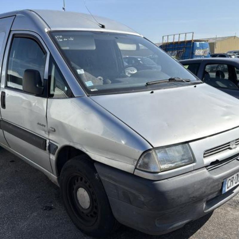 Vitre avant droit CITROEN JUMPY 1 Photo n°6