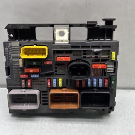 Boitier servitude moteur (BSM) PEUGEOT 407 Photo n°1