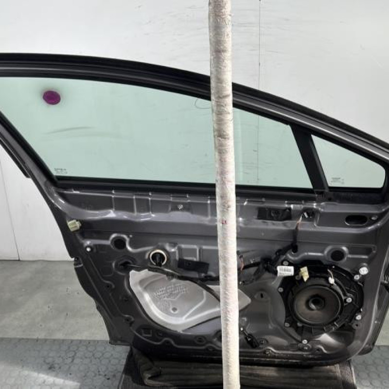 Porte avant gauche RENAULT CLIO 4 Photo n°7