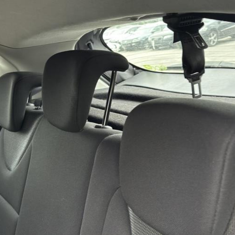 Porte avant gauche RENAULT CLIO 4 Photo n°18
