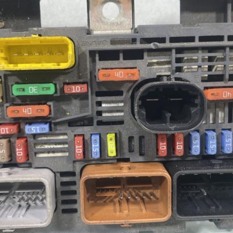 Boitier servitude moteur (BSM) PEUGEOT 407 Photo n°3