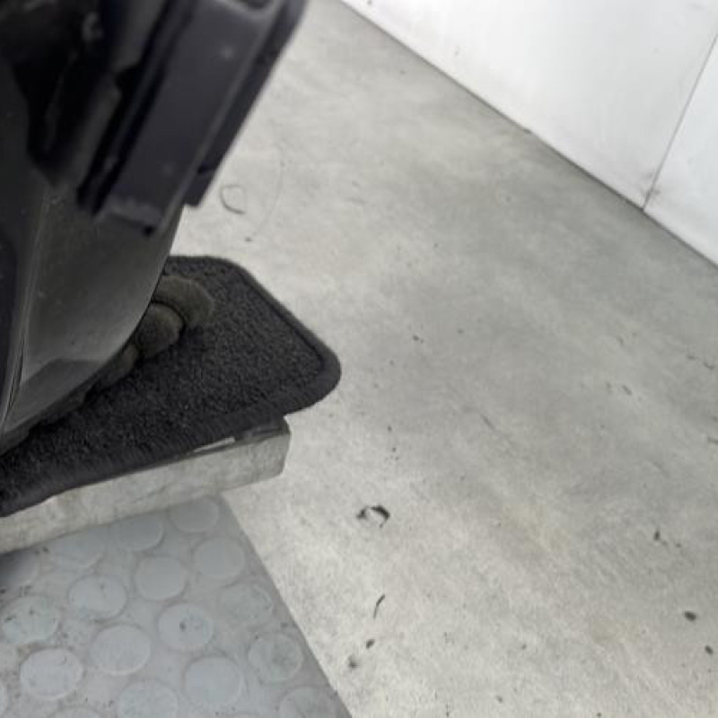 Porte avant droit RENAULT CLIO 4 Photo n°6