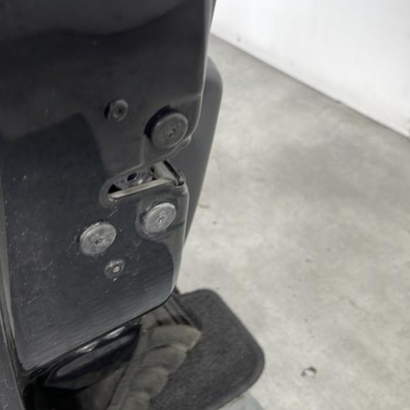 Porte avant gauche RENAULT CLIO 4 Photo n°4