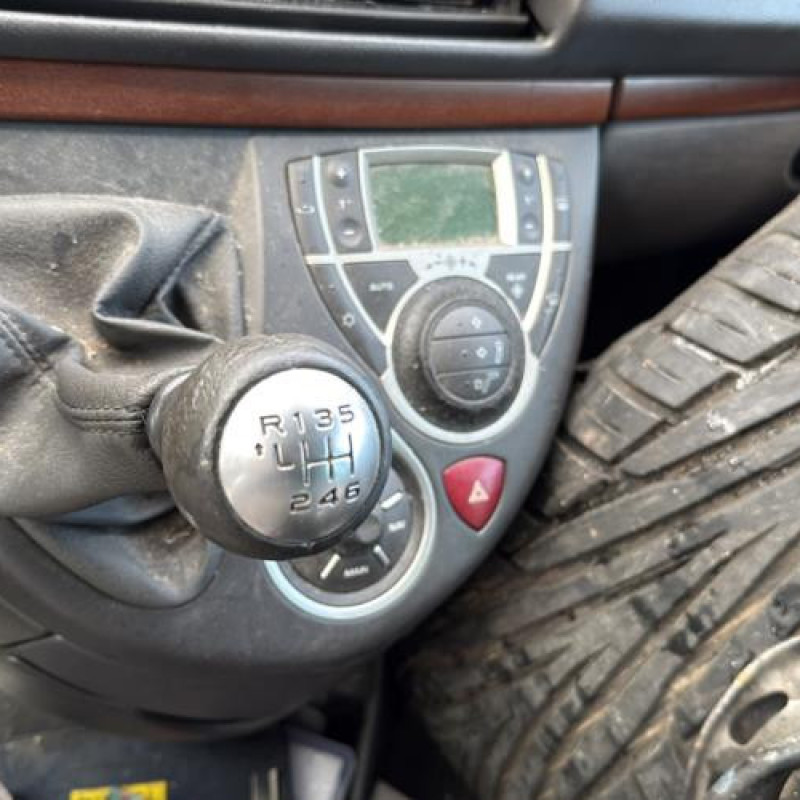 Feu arriere principal droit (feux) CITROEN C8 Photo n°19
