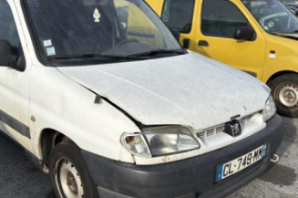 Porte avant gauche PEUGEOT PARTNER 1