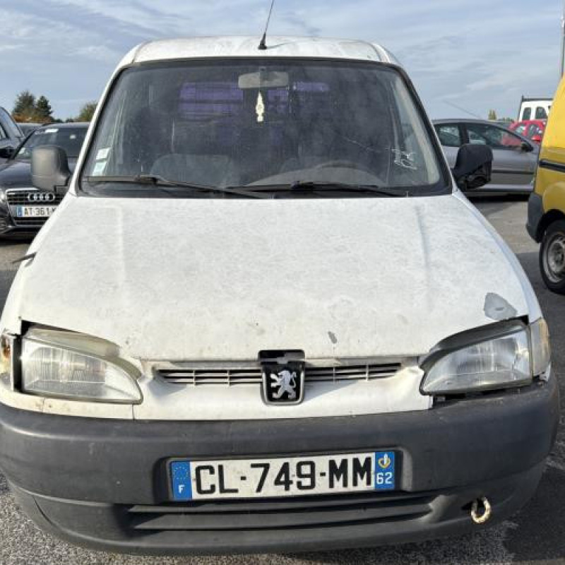 Porte avant gauche PEUGEOT PARTNER 1 Photo n°15