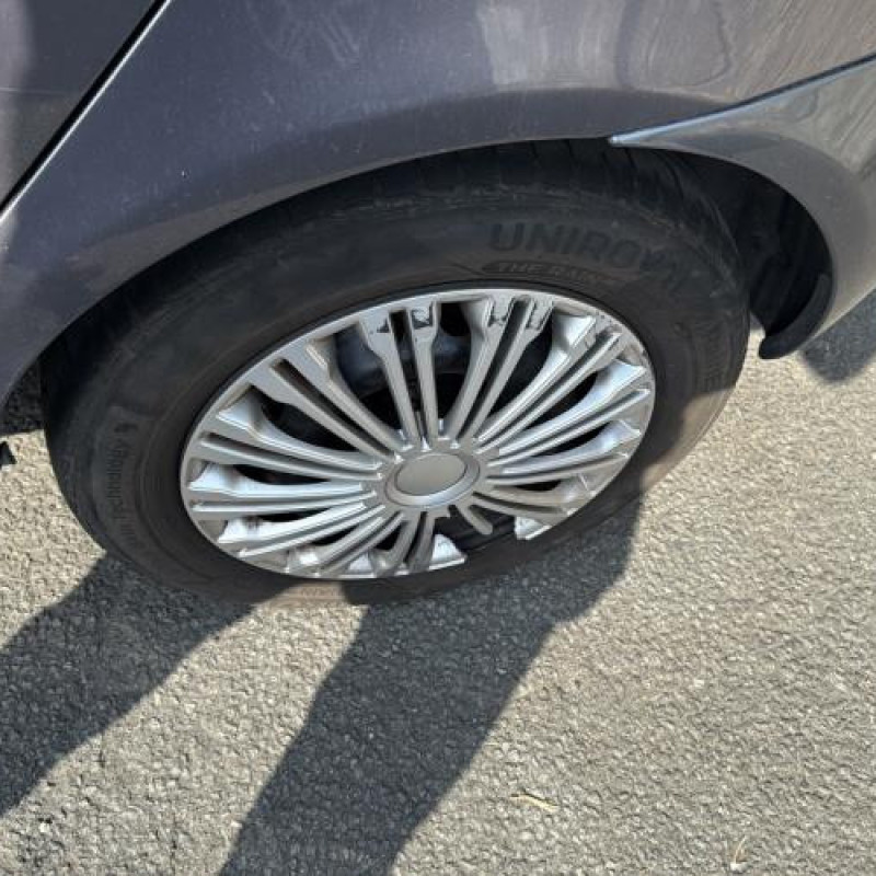 Vitre avant droit RENAULT CLIO 2 Photo n°18