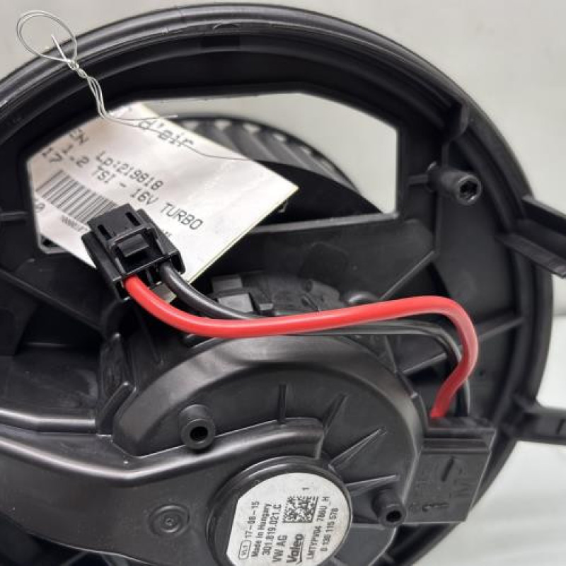 Pulseur d'air VOLKSWAGEN TOURAN 3 Photo n°3