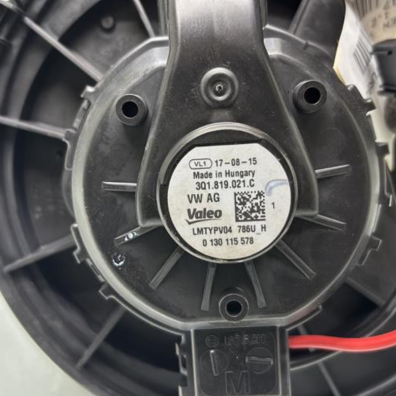 Pulseur d'air VOLKSWAGEN TOURAN 3 Photo n°4